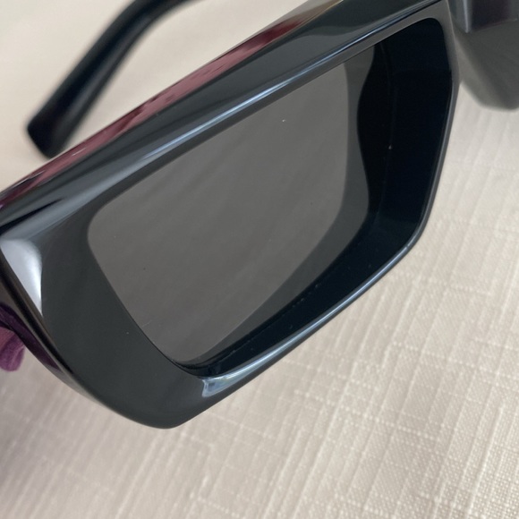 Prada Rectangular Frame Sunglasses with case. - Picture 9 of 14